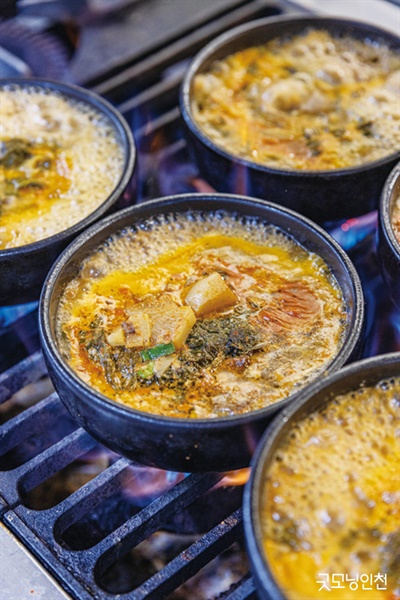 마음마저 따뜻하게 데워주는 장독집의 장국밥.