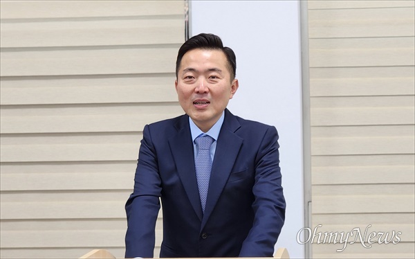 이용수(45) 전 박병석 의원 보좌관이 6일 총선 출마를 선언했다.