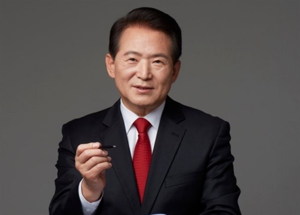 거제시 제18, 19대 국회의원을 역임한 김한표 전 의원 