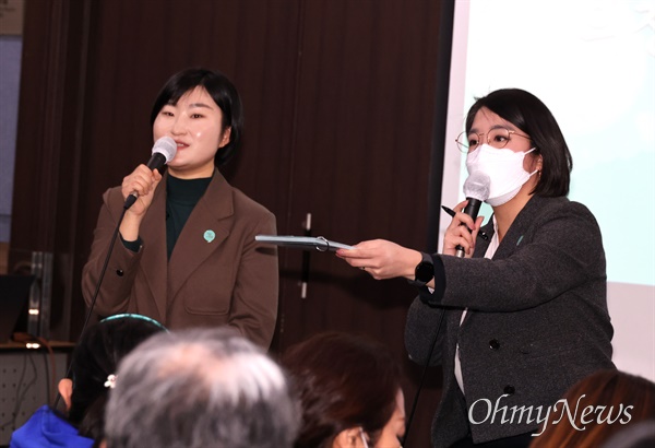 기본소득당 용혜인 국회의원(비례대표)은 4일 저녁 창원컨벤션센터에서 전국 20번째 의정보고회를 열었다.