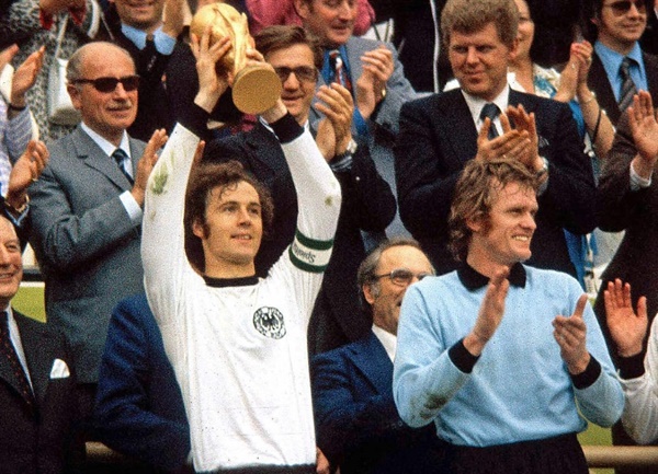  1974년 서독월드컵 우승을 이끈 프란츠 베켄바워