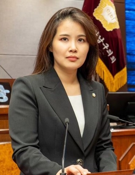 오는 4월 총선 출마를 위해 강남구의회 의원직을 사퇴한 김민경 의원.