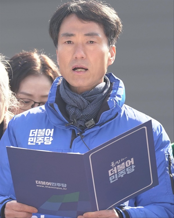 2호 핵심공약을 발표하는 박형룡 예비후보