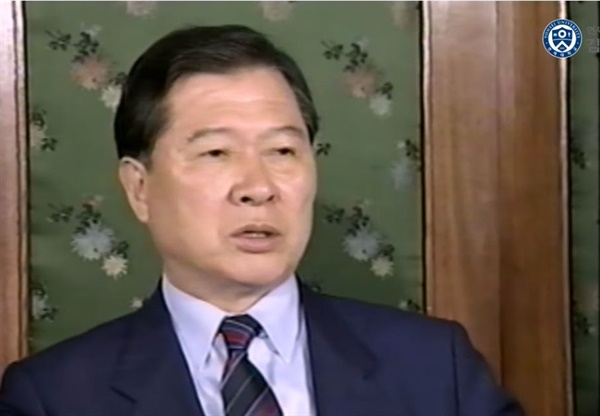 1993년 영국 케임브리지 대학교에서 진행된 김대중 대통령의 인터뷰 당시 모습.