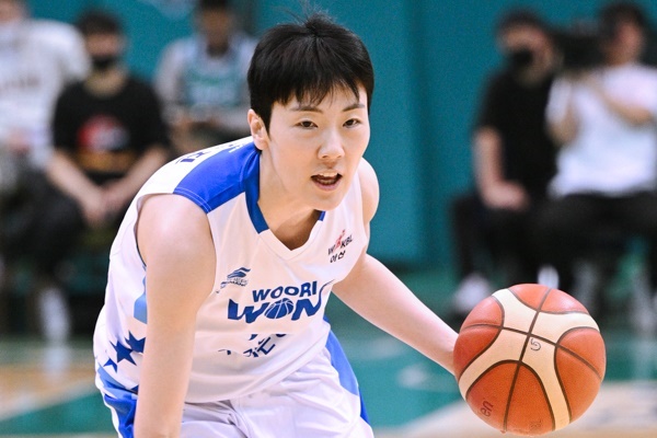  박혜진은 우리은행의 통합 6연패 기간 동안 4번의 정규리그 MVP와 3번의 챔프전 MVP를 휩쓸었다.