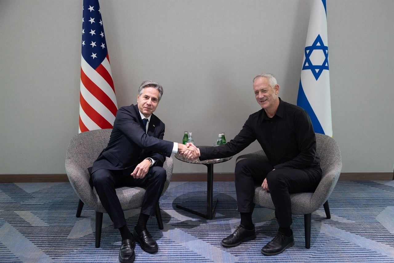 2023년 11월 미국을 방문해 토니 블링컨 미국 국무장관을 만난 베니 간츠 이스라엘 국민 통합당 대표(오른쪽)