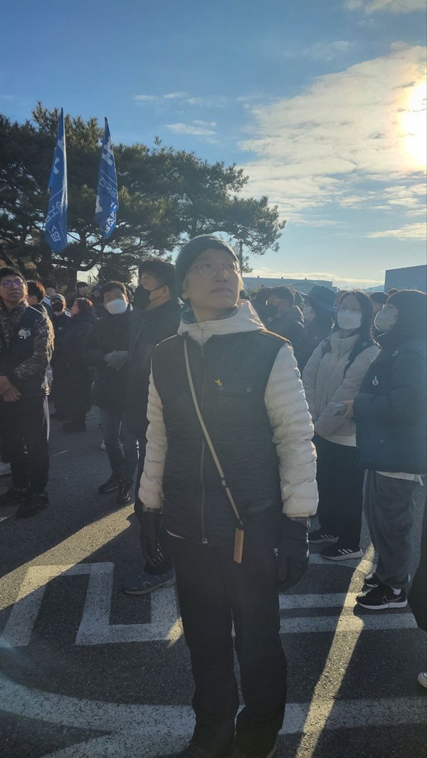 올해 2월 16일, 한국옵티칼하이테크 지회에 정영미 교사가 연대방문했다. 