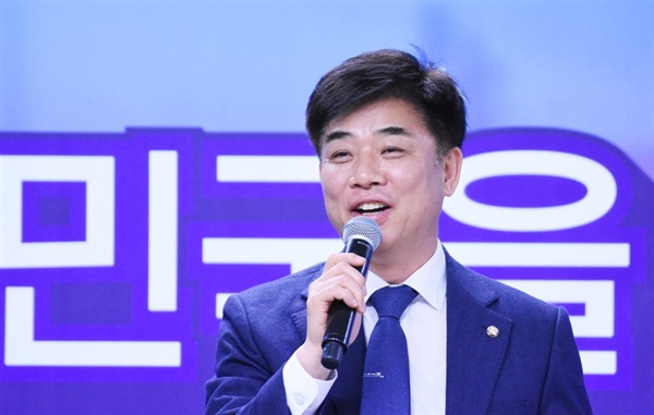 더불어민주당 분당을 김병욱 의원이 18일 위반건축물 양성화를 핵심 공약으로 발표했다.
