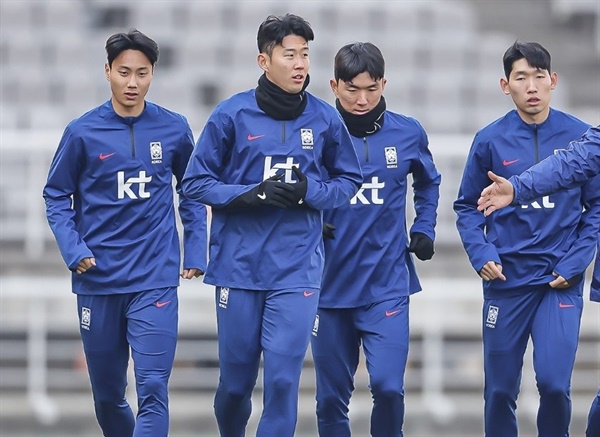  태국과의 2026 북중미 월드컵 아시아 2차 예선을 앞두고 훈련하는 한국 축구대표팀 