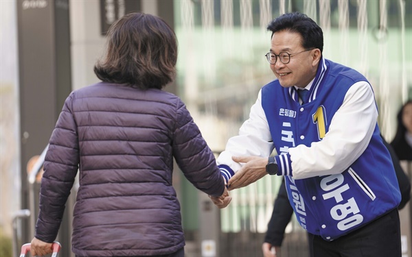 더불어민주당 김우영 후보 (사진 : 정민구 기자)