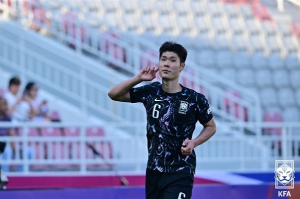 이영준 황선홍호의 스트라이커 이영준이 중국과의 U23 아시안컵에서 2골을 터뜨렸다.