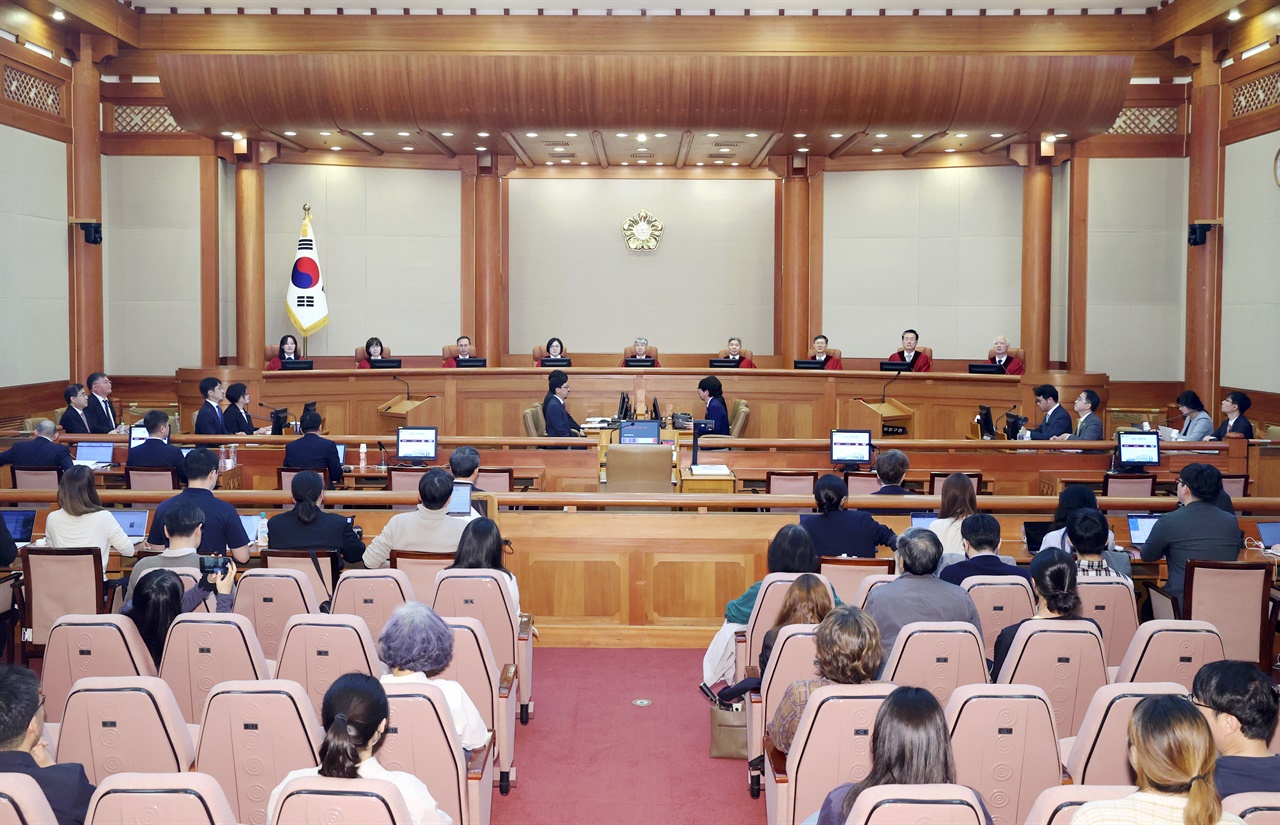 지난 23일 서울 종로구 헌법재판소 대심판정에서 기후위기 대응을 위한 국가 온실가스 감축목표에 대한 첫 공개변론이 개최됐다.