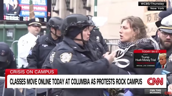 미국 대학가 친팔레스타인 시위 강제 진압을 보도하는 CNN 방송