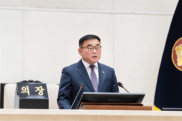 경기 용인시의회는 30일 본회의장에서 제3차 본회의를 열고 제282회 임시회를 마무리했다.