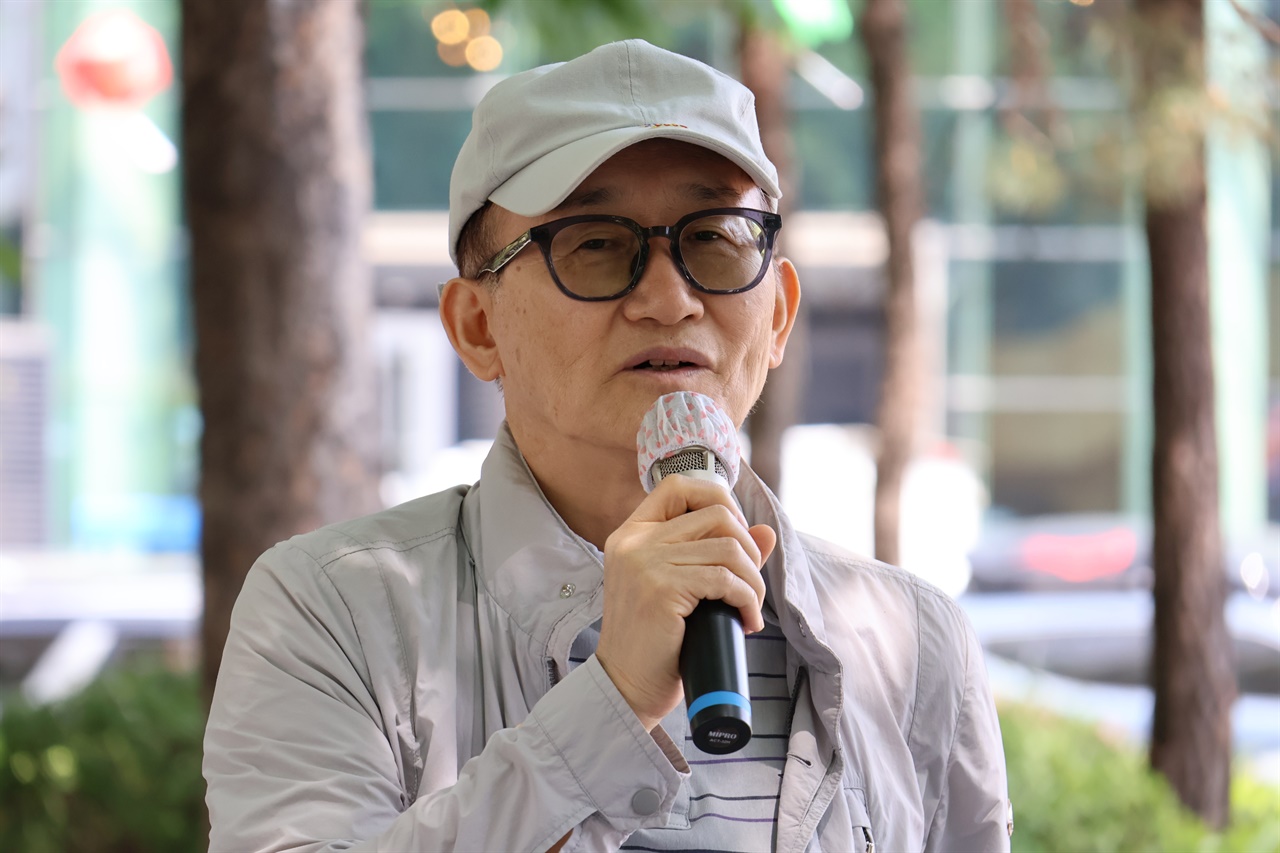 5월 1일 노동절 노동해방을 위한 기도회에 김종원 새민족교회 장로가 현장의 증언을 맡았다.