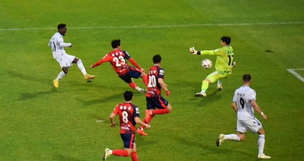  85분 14초 인천 유나이티드 FC 제르소가 왼발로 2-2 극장 동점골을 터뜨리는 순간