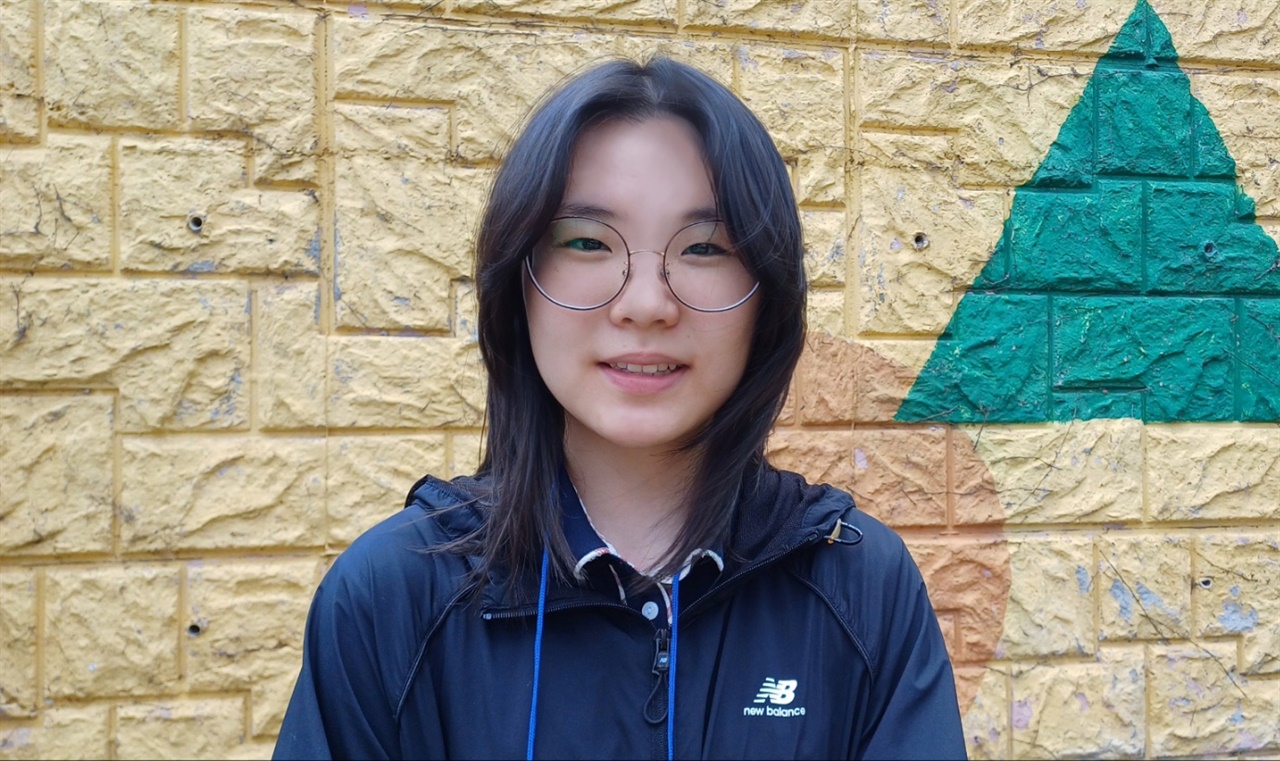 목포여자중학교 3학년에 다니는 박지원 학생. 박 양은 지난 5월 7일 목포여중 3학년 전체 학생과 함께 ‘목포 오월길 걷기’ 행사에 참여했다. 