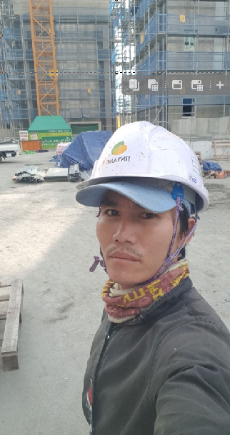 지난 해 7월 6일 청주시 오송읍 파라곤 아파트 공사현장 25층 높이에서 베트남 이주노동자 니엔 네고 쿠안(NGUYEN NGOC QUANG) 씨의 생전 모습