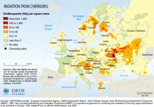 체르노빌 핵사고로 인한 유럽 전역의 방사능 오염 지도. 바람 방향에 따라 오염원으로부터 동서남북 유럽 전역으로 방사능이 퍼져 나갔다. 