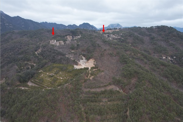 문경시 가은읍 완장리 광산 개발 예정지(중앙). 뒤편으로 과거 훼손지와 백두대간 마루금이 지나가는 회양산(999m)이 보인다. (24년 2월 촬영)