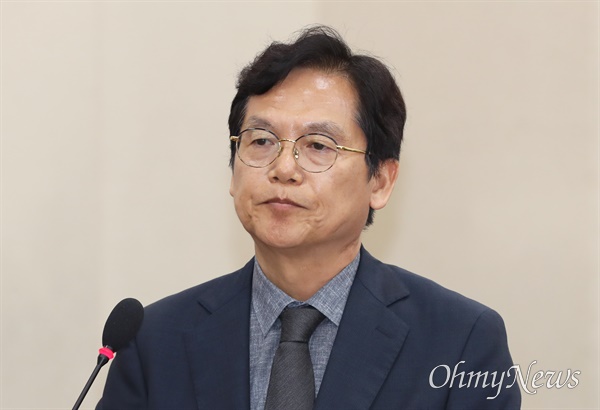 '채상병 순직 사건' 수사 결과 답변하는 김철문 경북청장 김철문 경북경찰청장이 11일 오전 서울 여의도 국회에서 열린 행정안전위원회 전체회의에 출석해 해병대 채상병 순직 사건 수사 결과에 관한 의원 질의에 답변하고 있다. 