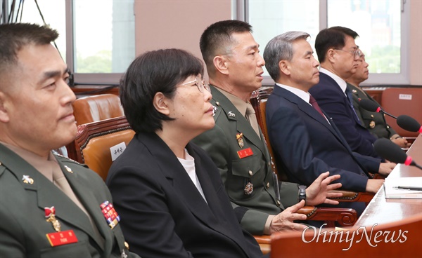  임성근 전 해병대 1사단장이 19일 국회 법제사법위원회에서 열린 '윤석열 대통령 탄핵소추안 발의 요청' 국민동의 청원 관련 청문회에서 답변하고 있다.