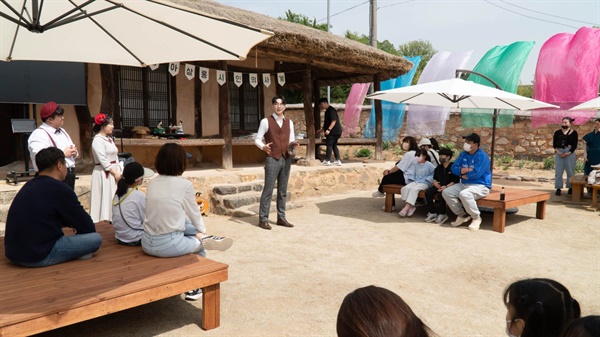  공연 프로그램 '시인의 사계'