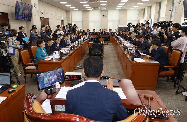  20일 오전 서울 여의도 국회 행정안전위원회에서 마약수사 외압 의혹 관련 청문회가 열렸다. 