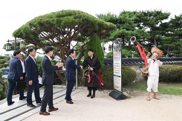  박완수 경남도지사, 밀양루 방문.