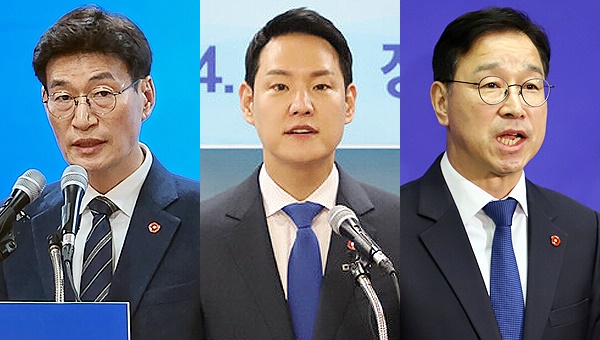  왼쪽부터 문대림(제주시갑), 김한규(제주시을), 위성곤(서귀포시) 국회의원.