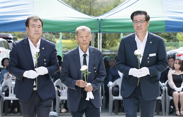  25일 오전 함양군 수동면 도북리 추모공원에서 열린‘제75주기 함양 민간인 희생자 추모식’.