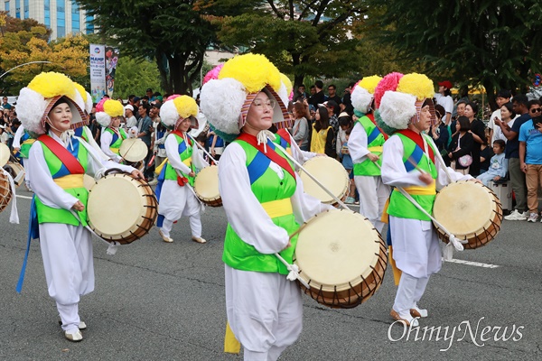  창원에서 열린 제19회 문화다양성축제 맘프.