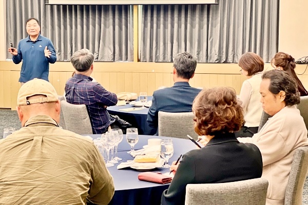  박주정 강사는 현재 한국교원대학교 전임연구교수로 일하고 있으며 광주시교육청 장학사와 장학관 근무하며 학교폭력 업무를 해왔다. 전국 최초 대안교육지원센터를 만든 장본인이며 가정폭력 학생을 위한 캠프햇살마당을 개소하기도 했다. KBS, 세바시에 출연해 학교 안전 등에 대해 강연하기도 한 베테랑 강사로 명성을 날리고 있다