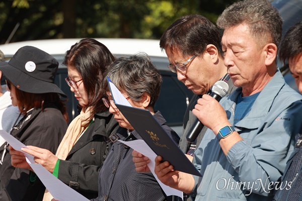  경남자주통일평화연대는 25일 오전 경남도청 정문 앞에서 기자회견을 열어 “윤석열 정부는 독도 강탈 시도하는 일본과의 군사협력 중단하라”고 촉구했다.