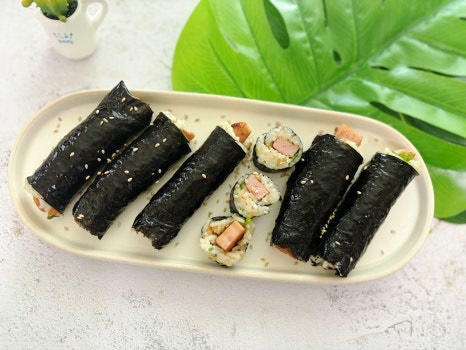 스팸꼬마김밥 스팸꼬마김밥 완성사진