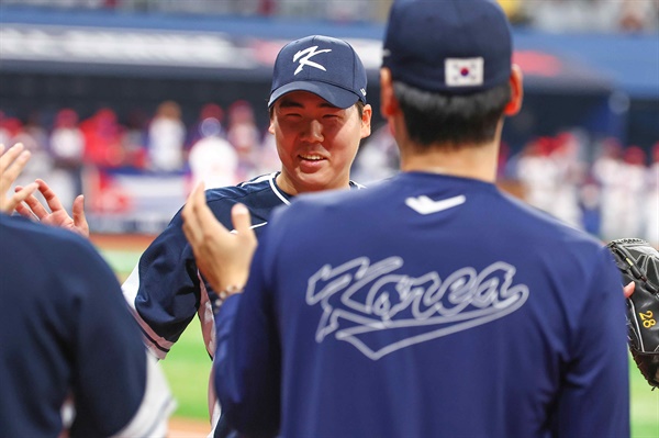  2일 오후 서울 구로구 고척스카이돔에서 열린 2024 WBSC 프리미어 12 평가전 한국과 쿠바의 경기. 1회말 한국 선발투수 최승용이 역투하고 있다. 이날 최승용은 2회까지 무실점으로 틀어막았다. 2024.11.2