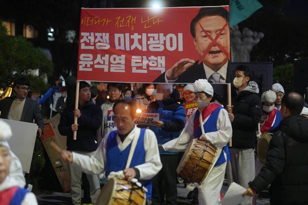  4.19풍물단과 행진 대열.