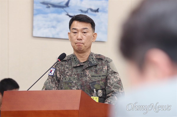  박헌수 국방부조사본부장이 21일 오후 서울 여의도 국회에서 열린 내란 국조특위 4차 청문회에 증인으로 출석해 답변하고 있다.
