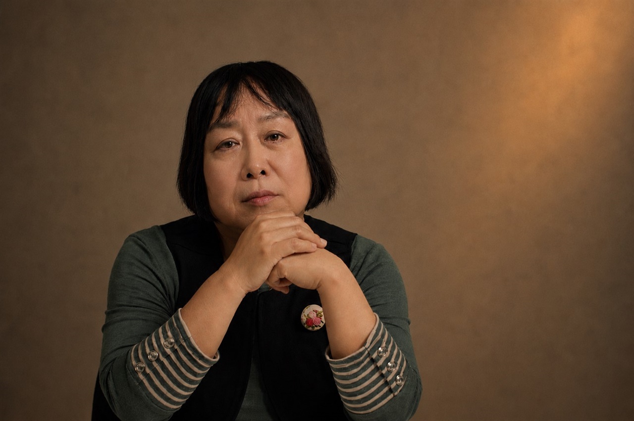 이화영의 아내 백정화입니다, 이제 남편이 나올 때가 되지 않았나요