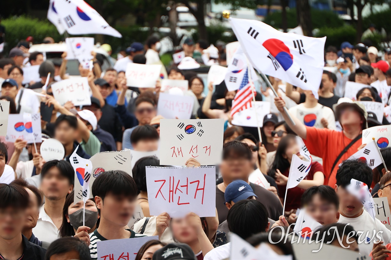 [이충재의 인사이트] '재선거', 조희대 대법원에 달렸다?