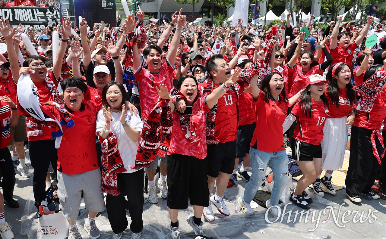 교장의 "월드컵 축구 시청 금지령" 시끌..."중간고사 코앞이라"