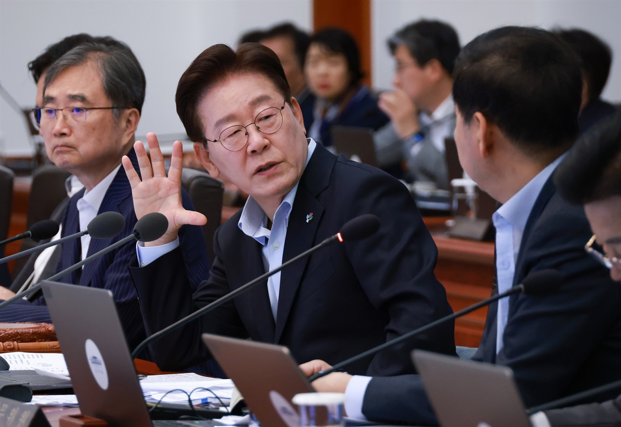 이 대통령 "청년세대가 가장 큰 소외자, '기회의 사다리' 확대 추진"