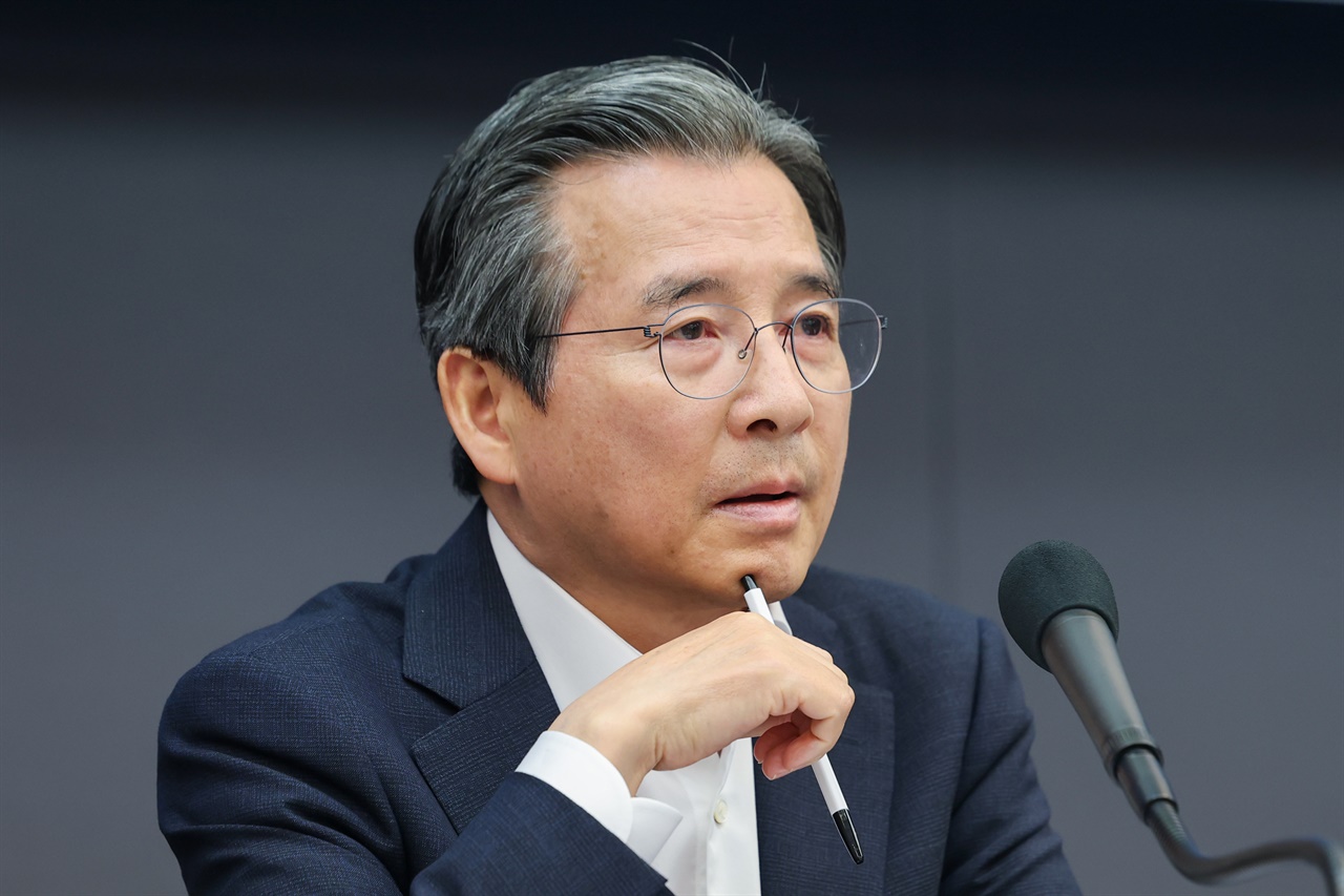 김용범 "닥치고 지어야죠"... 부동산 공급 확대 강조