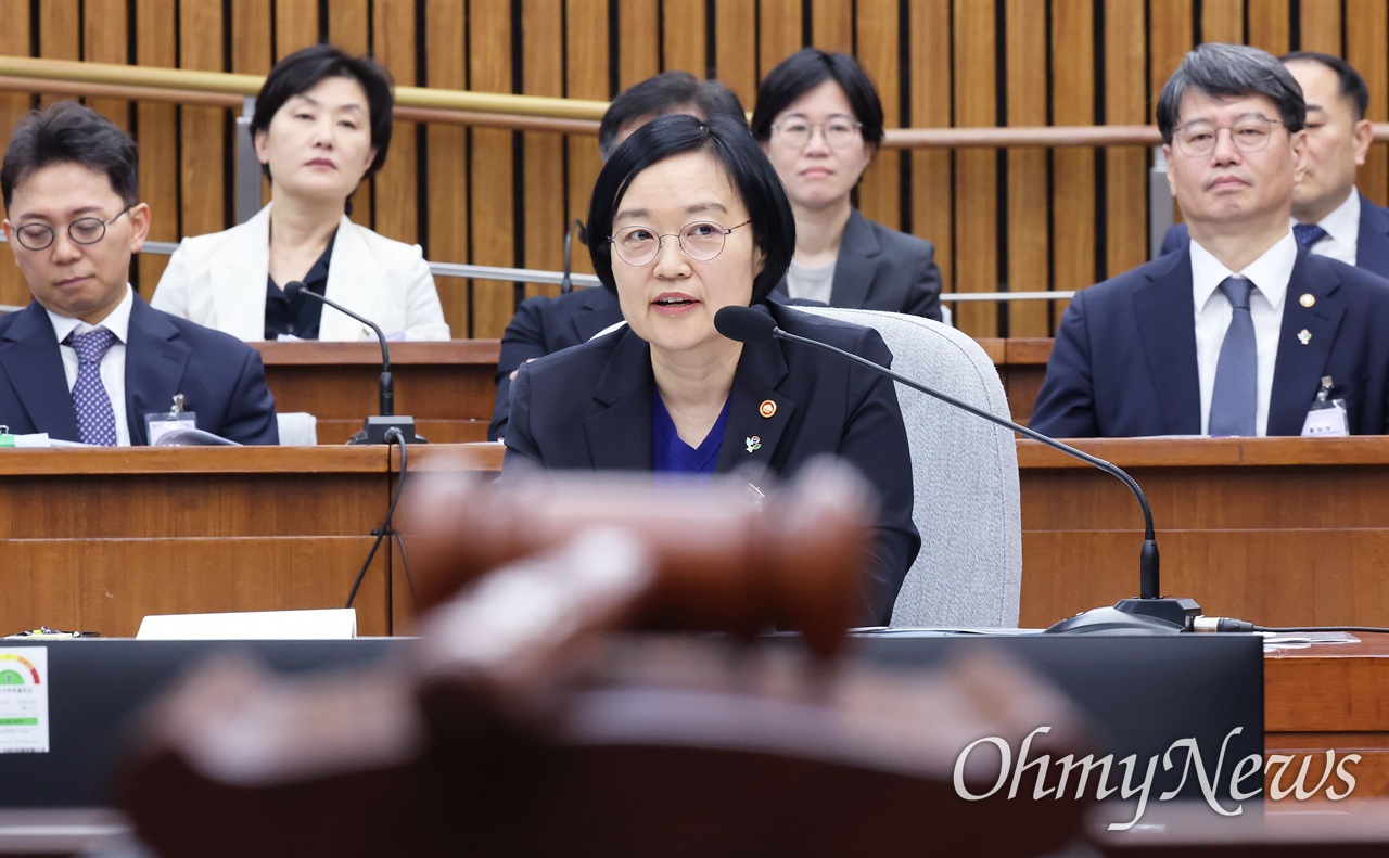가족 이야기하다 울컥한 한성숙... 국힘 의혹 제기에 "너무 선정적"
