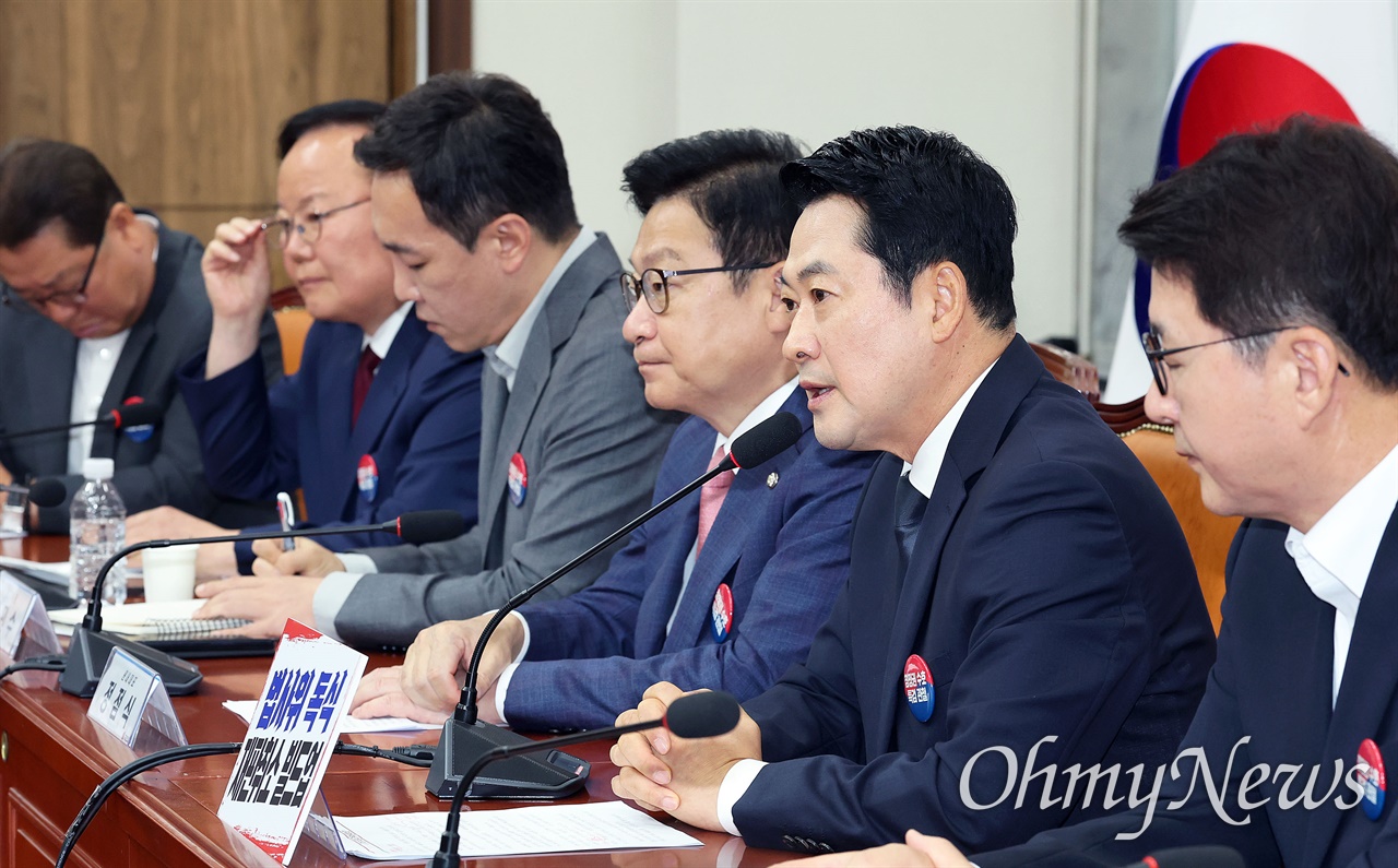 '개정 정보통신망법' 시행 D-1... 장동혁 "민주주의 사망"