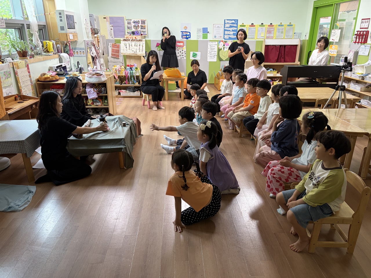 부모들이 만든 인형극, 공동육아 울타리 넘어 지역사회로