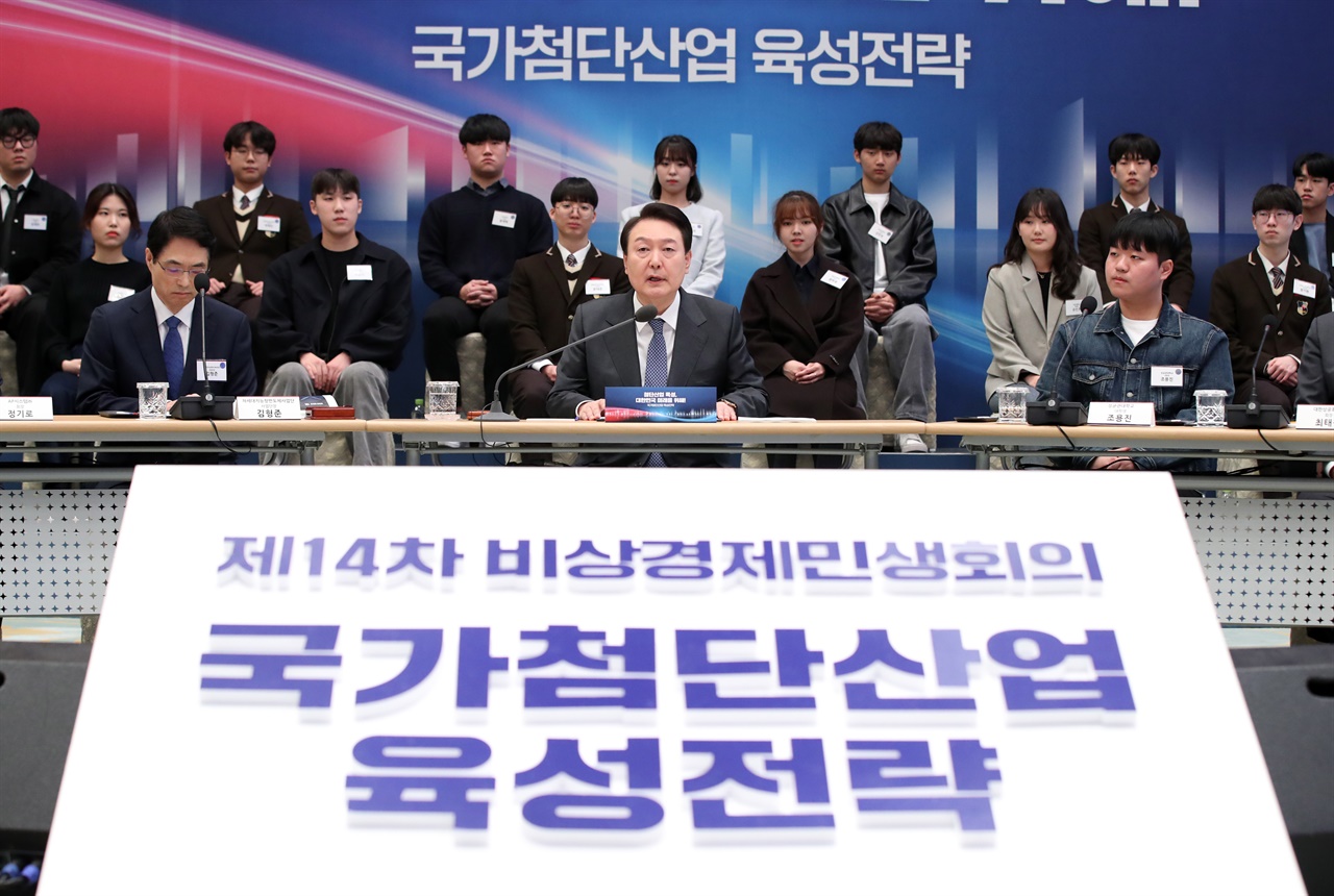 이 대통령 SNS에 담긴 중요한 '팩트', 언론들은 왜 놓쳤을까