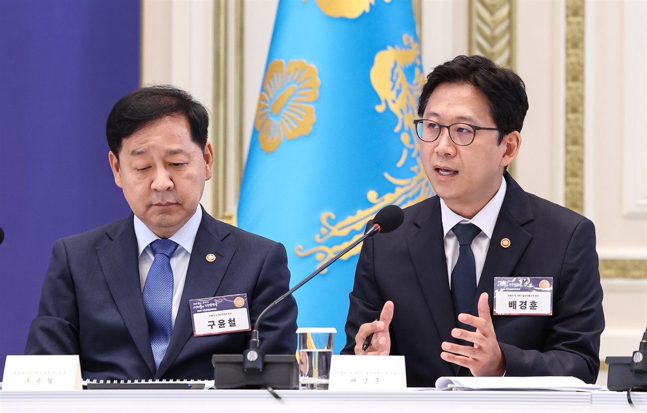 세종대왕 훈민정음 꿈꾸는 '모두의 AI'… 챗GPT 독점에 맞서다