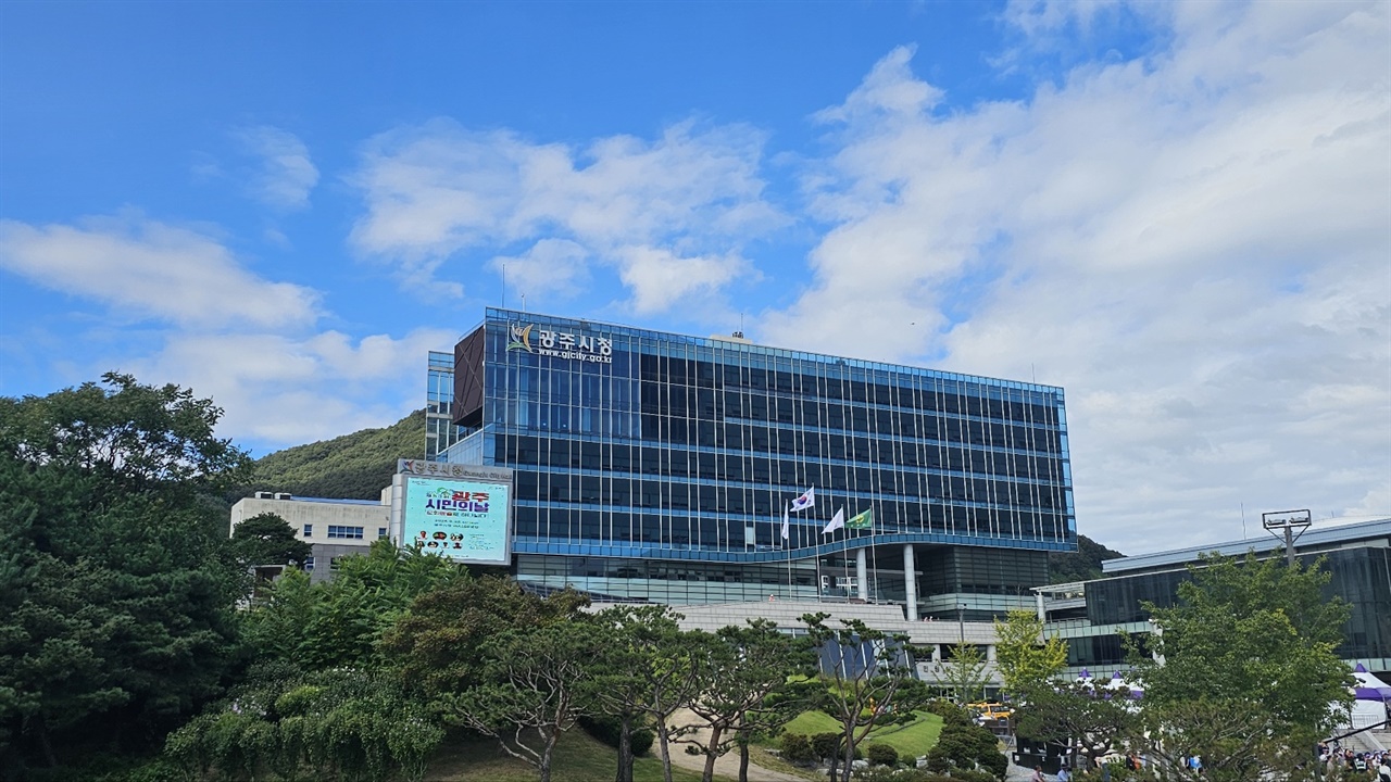 경기도체전 수영장, 시민 품으로... 광주시 21일부터 시범 운영
