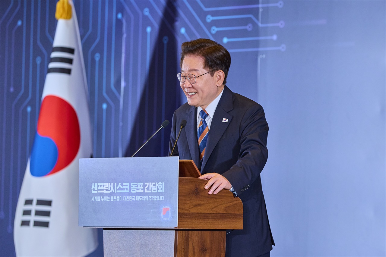 '국정운영 잘한다' 김민석·송영길 지지층 90% 넘어... 정청래 지지층에선 63.1%